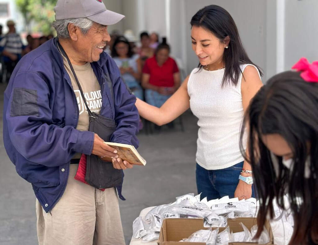 Lupita Díaz impulsa salud visual en Xonacatlán con más de 400 lentes gratuitos